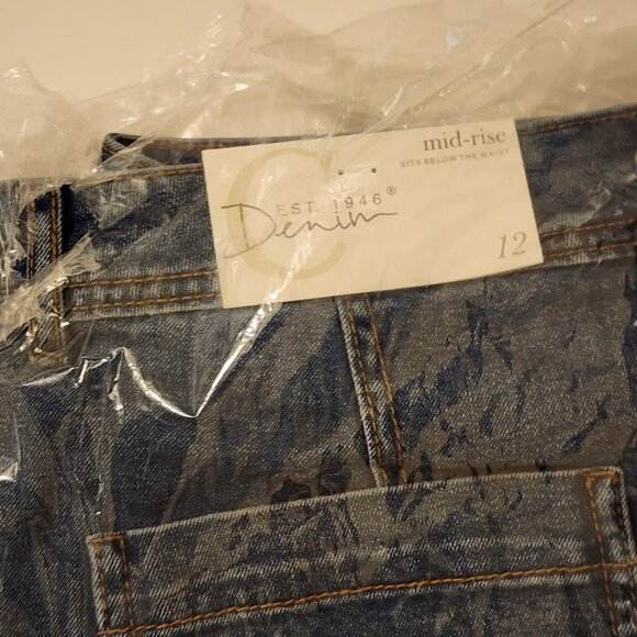 Cato Lace Up Denim Shorts - 12 - Picture 8 of 10